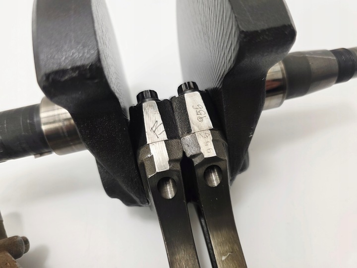 фото №8, Ducati 916 wał коленчатый шатун насос масла