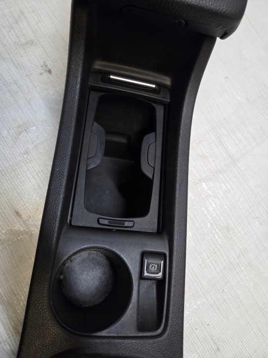 фото №10, Opel astra j iv европа туннель средний подлокотник 13317404