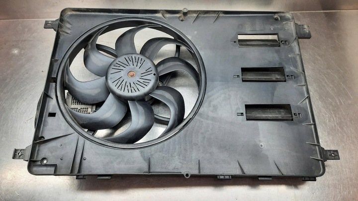 фото №9, Вентилятор радиатор воды оригинальный номер 31319165 volvo v40 12-19r 1.6 d2