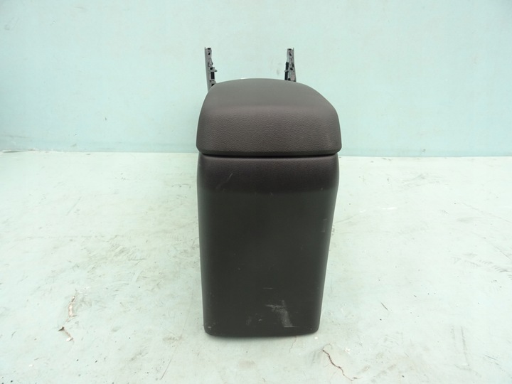 фото №10, Подлокотник туннель hyundai kona 84620-dd000