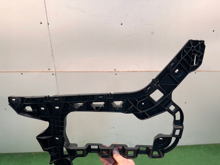 фото №8, Vw passat b8 3g9 універсал кронштейн   бампера ліве зад заднє 3g9807393