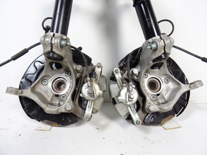 фото №12, Audi q3 83a поворотный кулак амортизатор правая 5qf413031cj 5q0407258a