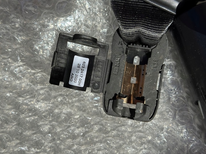 фото №7, Audi e tron ремни usa передние комплект оригинальный подушка безопасности