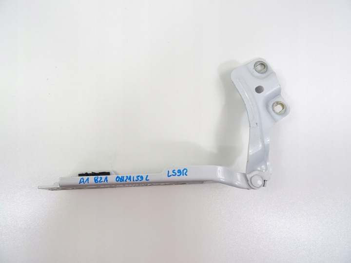 фото №1, Audi a1 ii 82a петля капота лівий 82a823301 ls9r