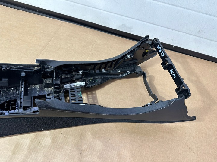 фото №9, Туннель средний, подлокотник, konik mercedes e класс w213 km европа