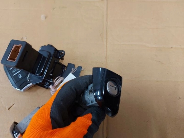 фото №8, Citroen c4 picasso 2 ii замок зажигания ключ 2 вкладыши замка набор комплект 980