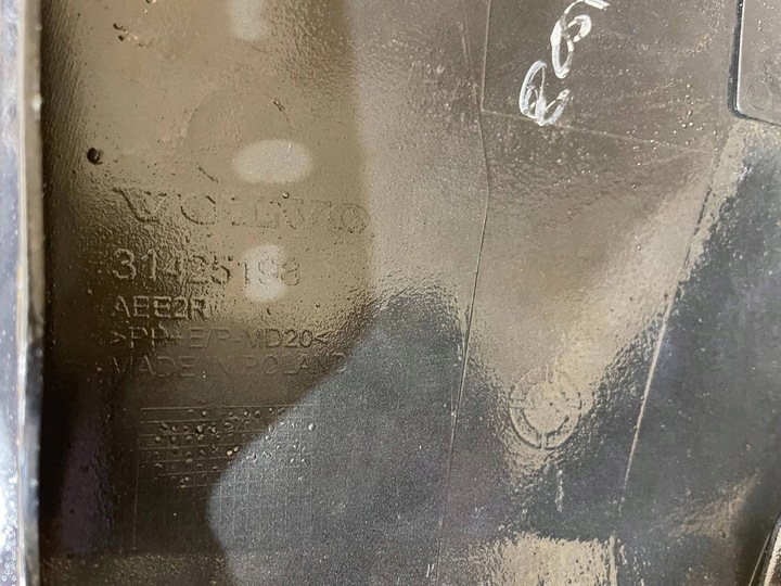 фото №11, Volvo xc60 xc-60 ii 2 17- бампер зад задній