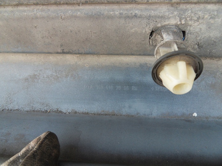 фото №8, Mercedes a-klasa w169 рестайлінг 08-12 планка порогова права 5d