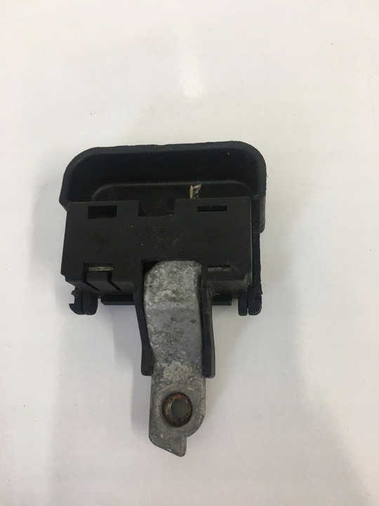 фото №10, Клема запобіжник vw passat b5 audi 8z0941824c