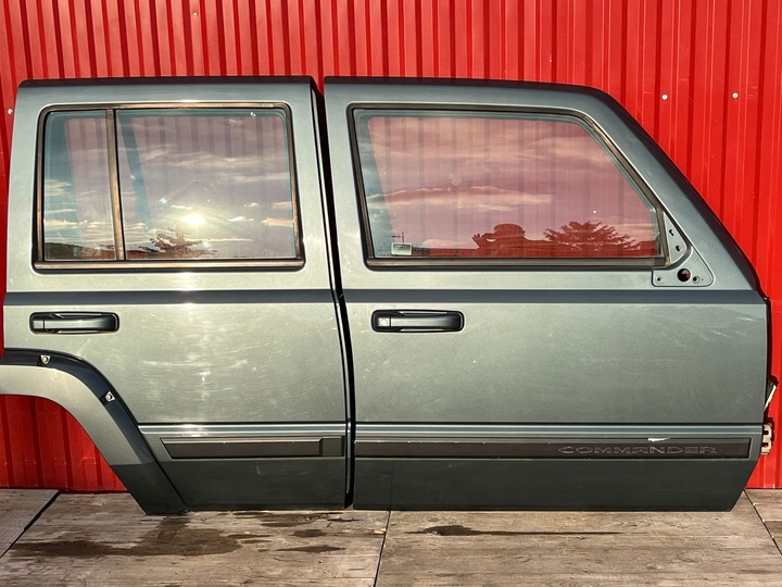 фото №1, Jeep commander xh xk дверь правые зад оригинал красивый