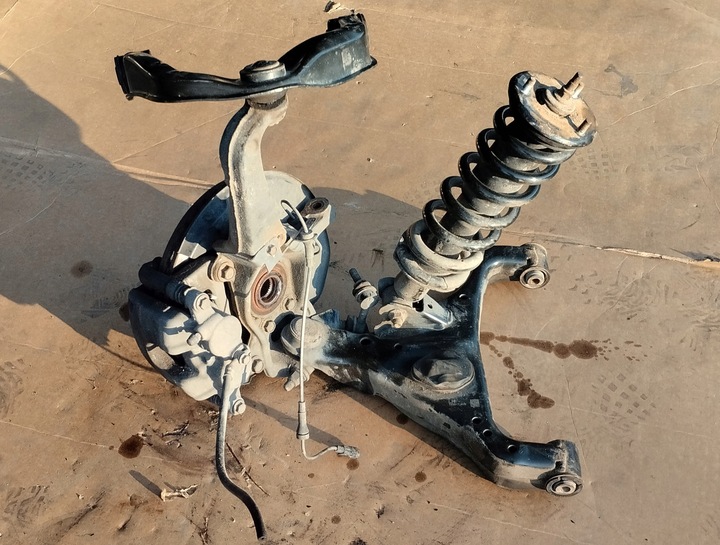 фото №5, Поворотна опора ліва амортизатор важіль лівий перед mercedes x-klasa w470 3.0 cdi