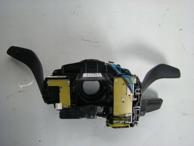 фото №5, Подрулевые рычаги лента переключатель audi qq4 e-tron 82a953521ms