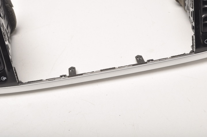 фото №7, Kia rio iv решётка воздуховод средняя 84740-h8700