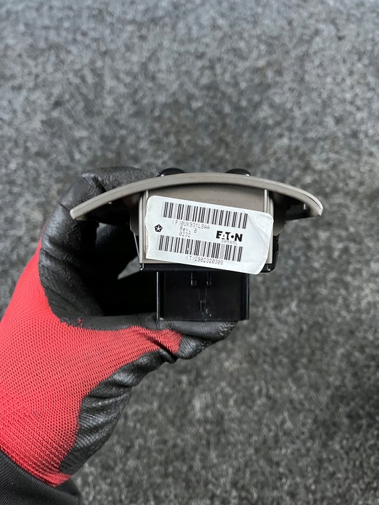 фото №9, Перемикач панель керування скло chrysler pt cruiser i 0uk931l8aa