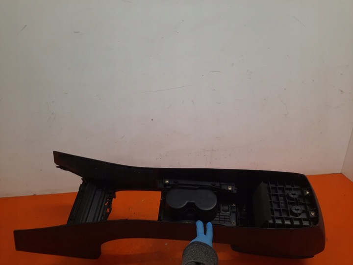 фото №8, Mazda 3 iii hb 03-06 туннель средний подлокотник bp4k64361