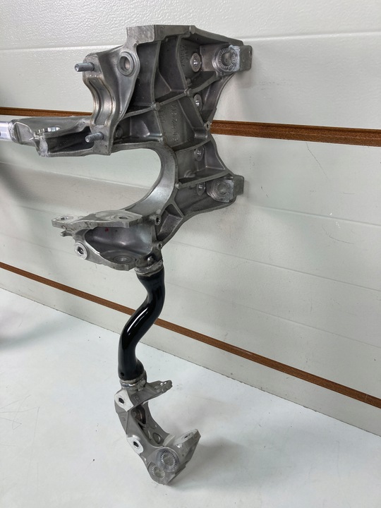 фото №6, Тележка подрамник передние audi q7 q8 cayenne touareg bentayga