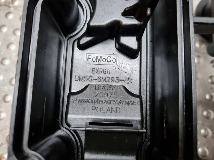 фото №6, Кришка клапанів bm5g6m293dc s60 v70 v40 focus mk3 c-max mk2 1.6 ecoboost