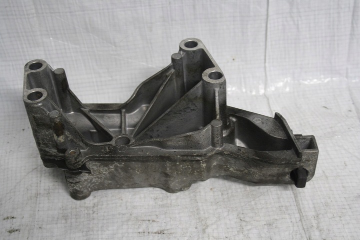 фото №10, Vw new beetle golf iv v лапи двигателя 036199275r