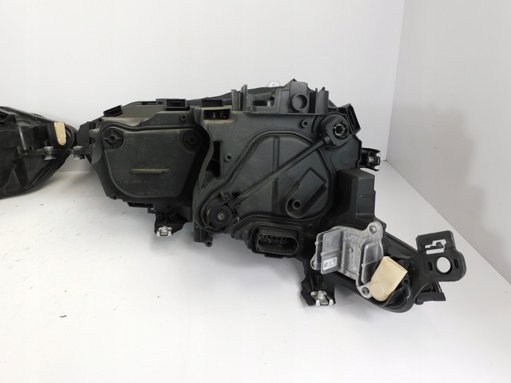 фото №12, Vw golf 8 viii полный led matrix iq ligh лампа правая левая 5h1941113 5h1941114