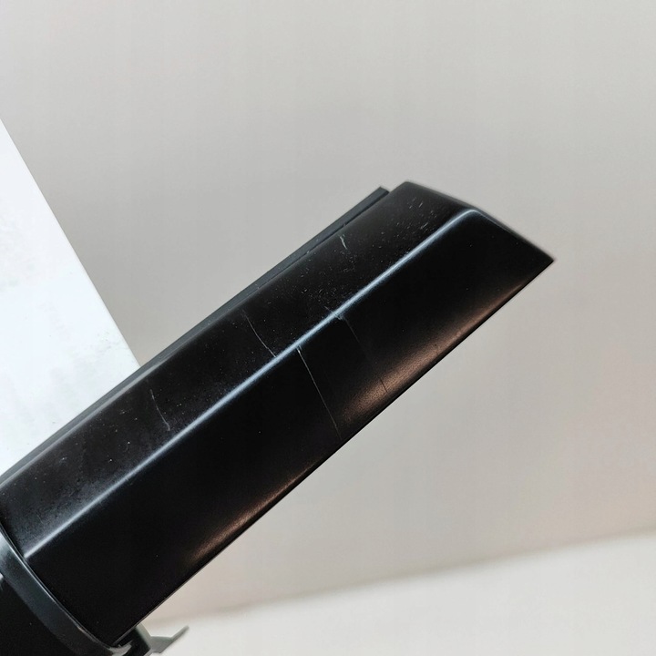 фото №7, Tesla модель y 2022 правая сторона планка / прокладка стёкла дверь задних