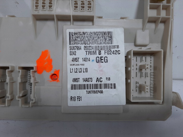 фото №8, Ford focus mk2 3d 1.4 16v 06r модуль bsi 4m5t-14014-geg