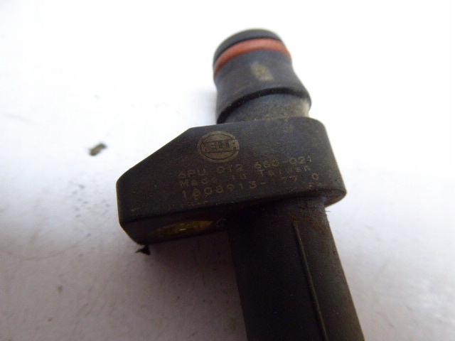 фото №3, C класс w202 93-01 датчик положение вала 2.2 cdi