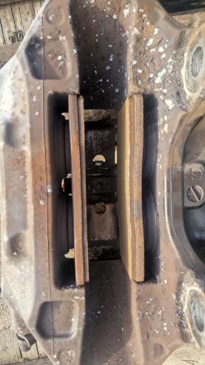 фото №7, Суппорт зажимы brembo перед правый 4 tłoczkowe touareg 7p audi q7 cayenne