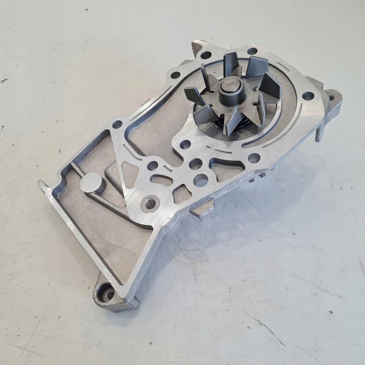 фото №8, Dacia доккер duster logan 1.6 16v насос води bga cp3282