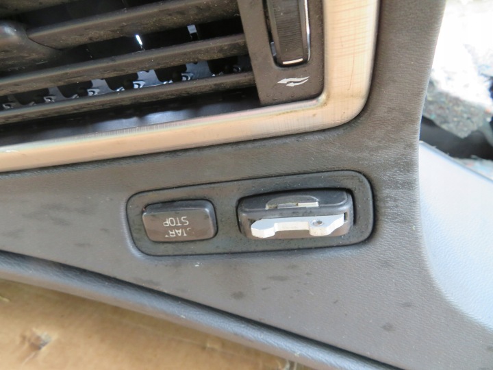 фото №14, Торпедо раздаточная консоль volvo v70 iii s80