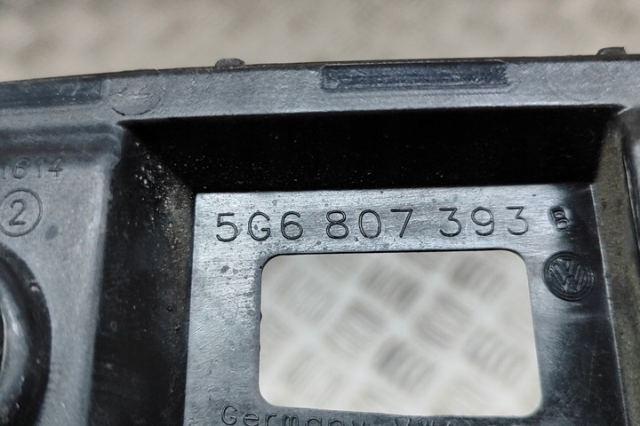 фото №6, Volkswagen golf mk7 задний левый кронштейн бампера 5g6807393b 2.0 gti 2018 22