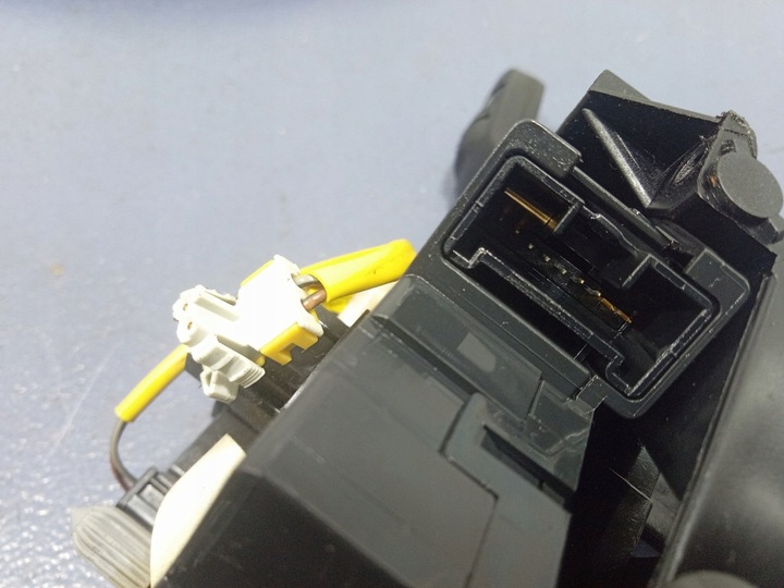 фото №7, Ford focus mk2 перемикач комбінований стрічка підкермові важелі 3m5t6475ab