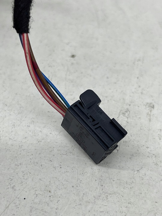 фото №6, Audi volkswagen seat skoda штекер роз'єм з'єднувач + шланг 8k0973754