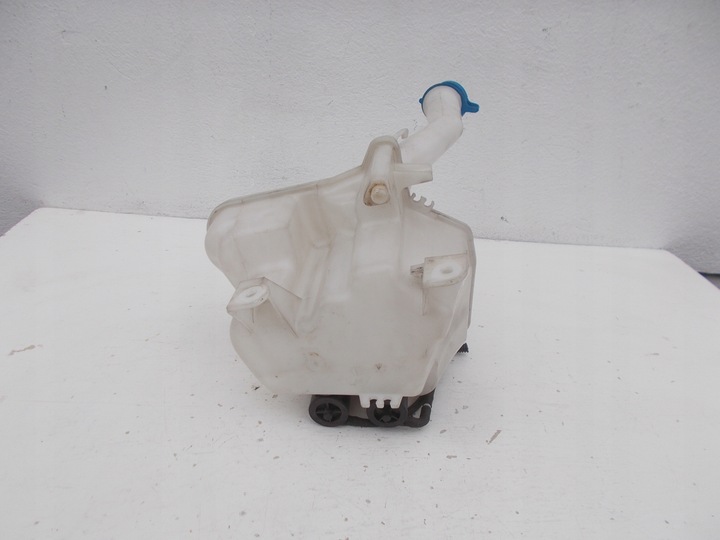 фото №6, Бачок склоомивача toyota yaris ii 06-11r