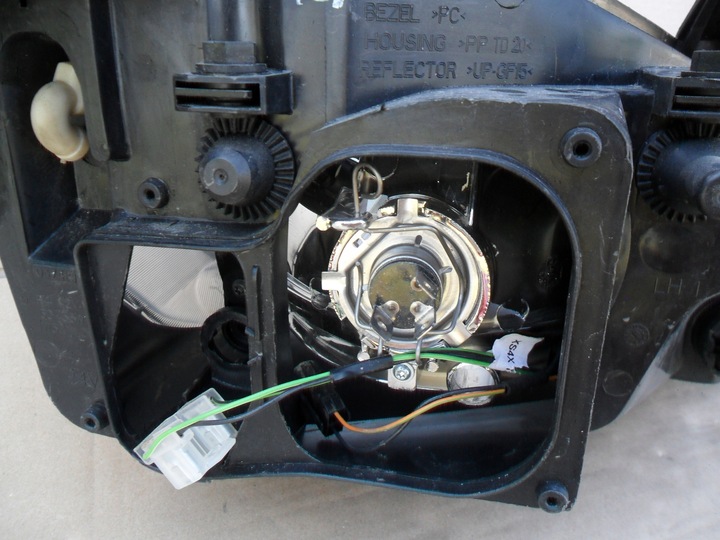 фото №11, Ford focus mk1 лампа права передня 0374e