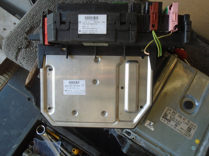 фото №1, Mercedes w221 модуль sam коробка предохранителей 3.0