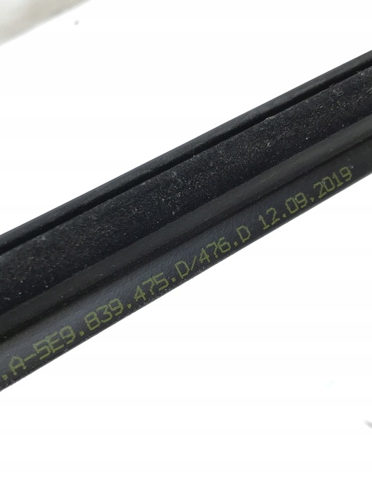 фото №11, Планка уплотнитель стекла правые зад хром citroen c4 iii