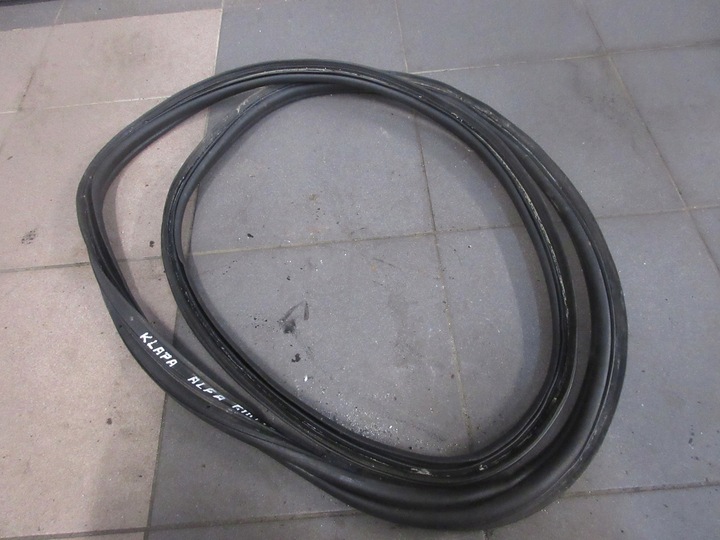 фото №1, Alfa romeo giulietta прокладка кришки багажника