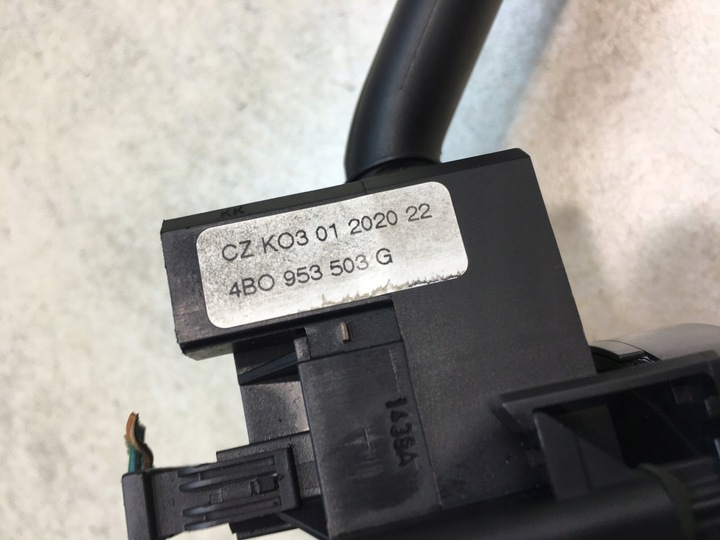 фото №10, Переключатель комбинированный skoda octavia i 8l0953513g