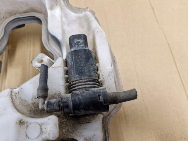 фото №9, Mini countryman r60 1.6 d бачок склоомивача помпа 9803733