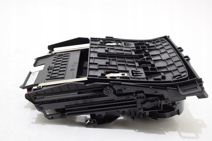 фото №10, Bmw x5 g05 x6 g06 g07 зарядний пристрій індукційна тунелю nfc телефону бардачок