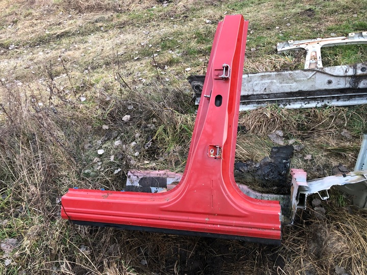 фото №1, Стойка левый средний порог citroen c5 aircross