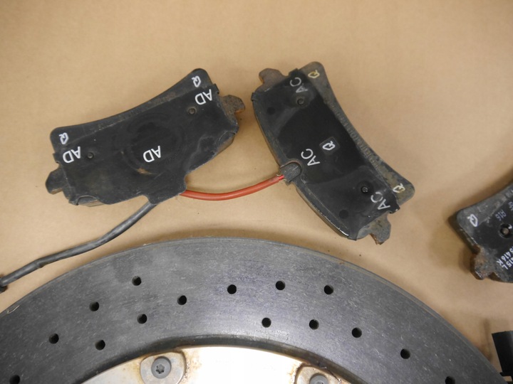 фото №4, Audi s8 a8 d4 диски керамічні гальмівні колодки зад 4h0615601m 4h0615601j