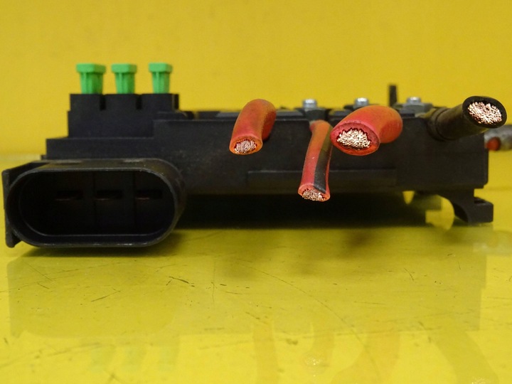 фото №6, Коробка запобіжників vw golf iv 1j0937550aa nr197