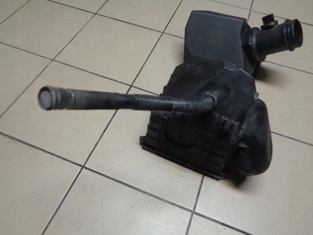 фото №8, Корпус фільтра повітря phaeton 3,0tdi 3d0129601dj
