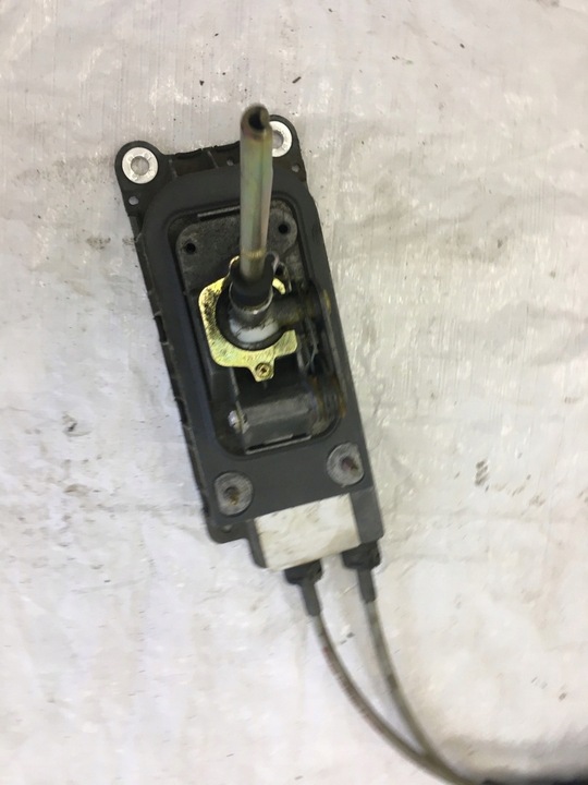 фото №15, Skoda octavia 1 i рестайлінг 00- 1.9 tdi вибірник домкрат троси коробки передач 1j0711061c