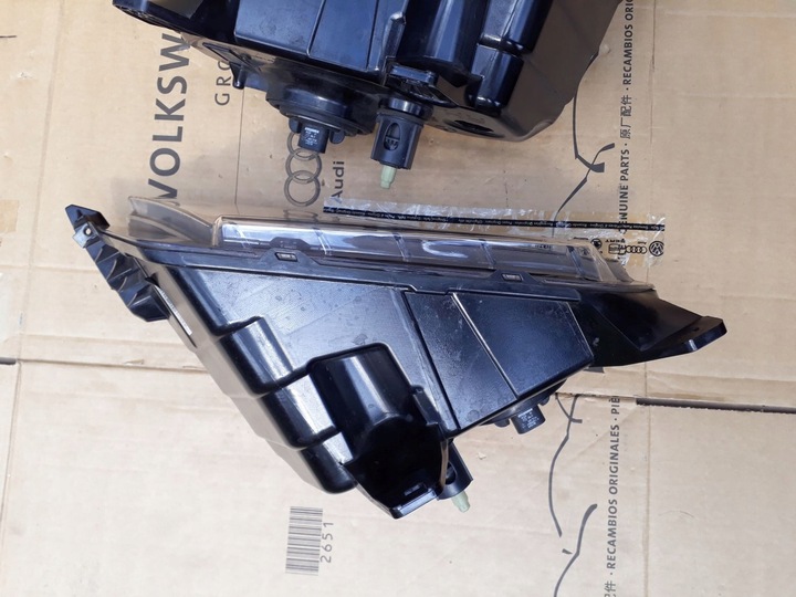 фото №10, Ford mustang v лампа передня ліва темне лівий перед