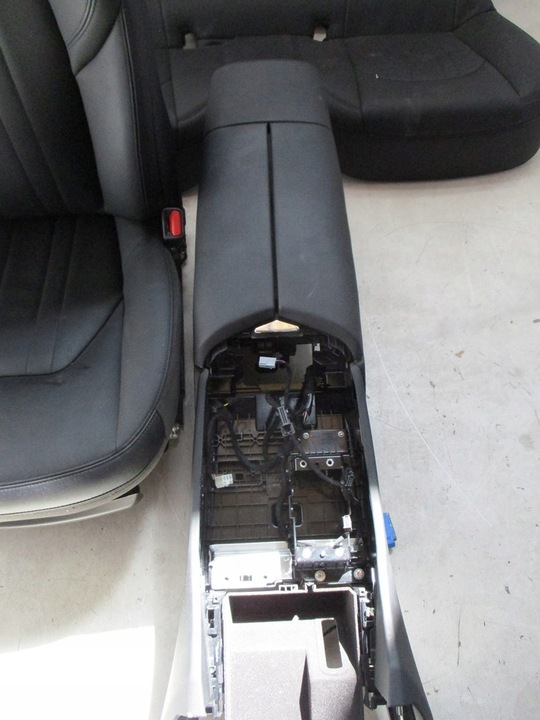 фото №9, Оббивка сидіння шкіра maserati levante 18r