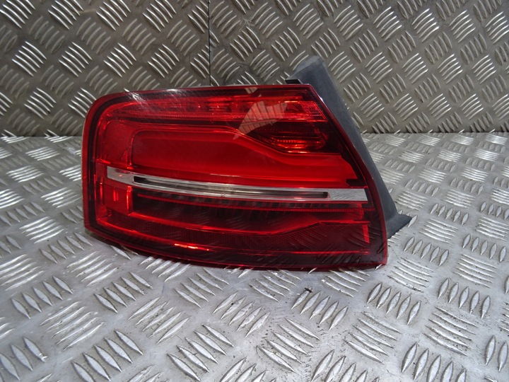 фото №1, Audi a8 4h s8 рестайлінг ліва лампа задня matrix 4h0945095k