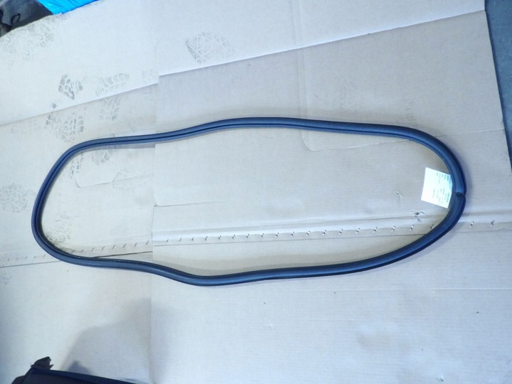 фото №1, Skoda superb iii 3v прокладка двері перед права 3v0867366b