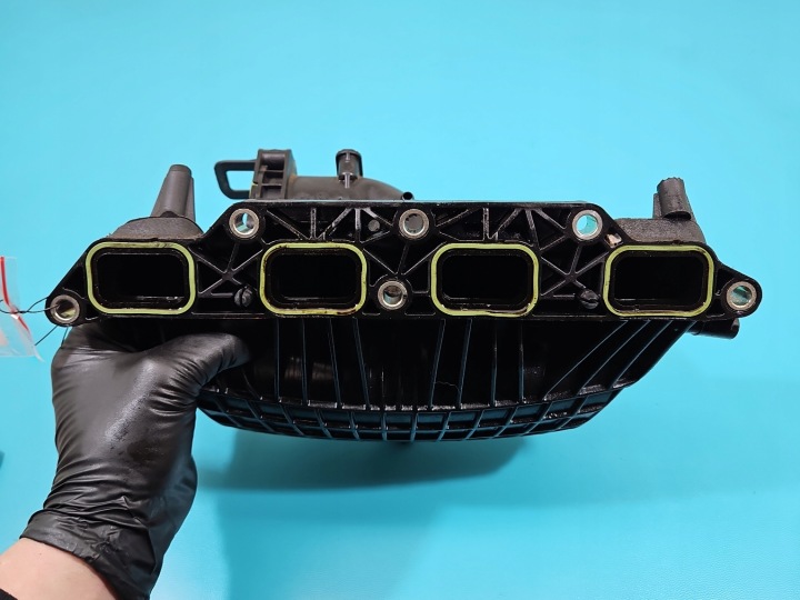 фото №10, Колектор впускний  vw touran i 1,4 tsi 03c129711ae